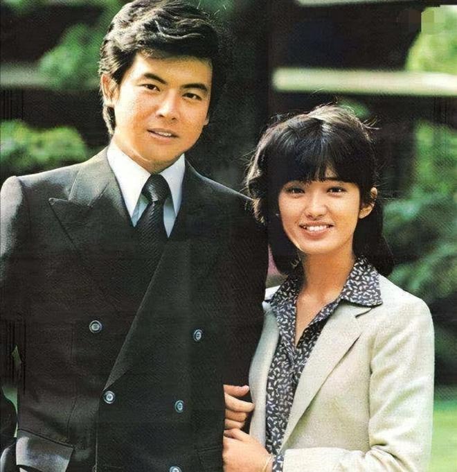 身材发福腿更弯了昔日女神变成了普通老太太j9九游会入口首页65岁山口百惠近况：(图3)